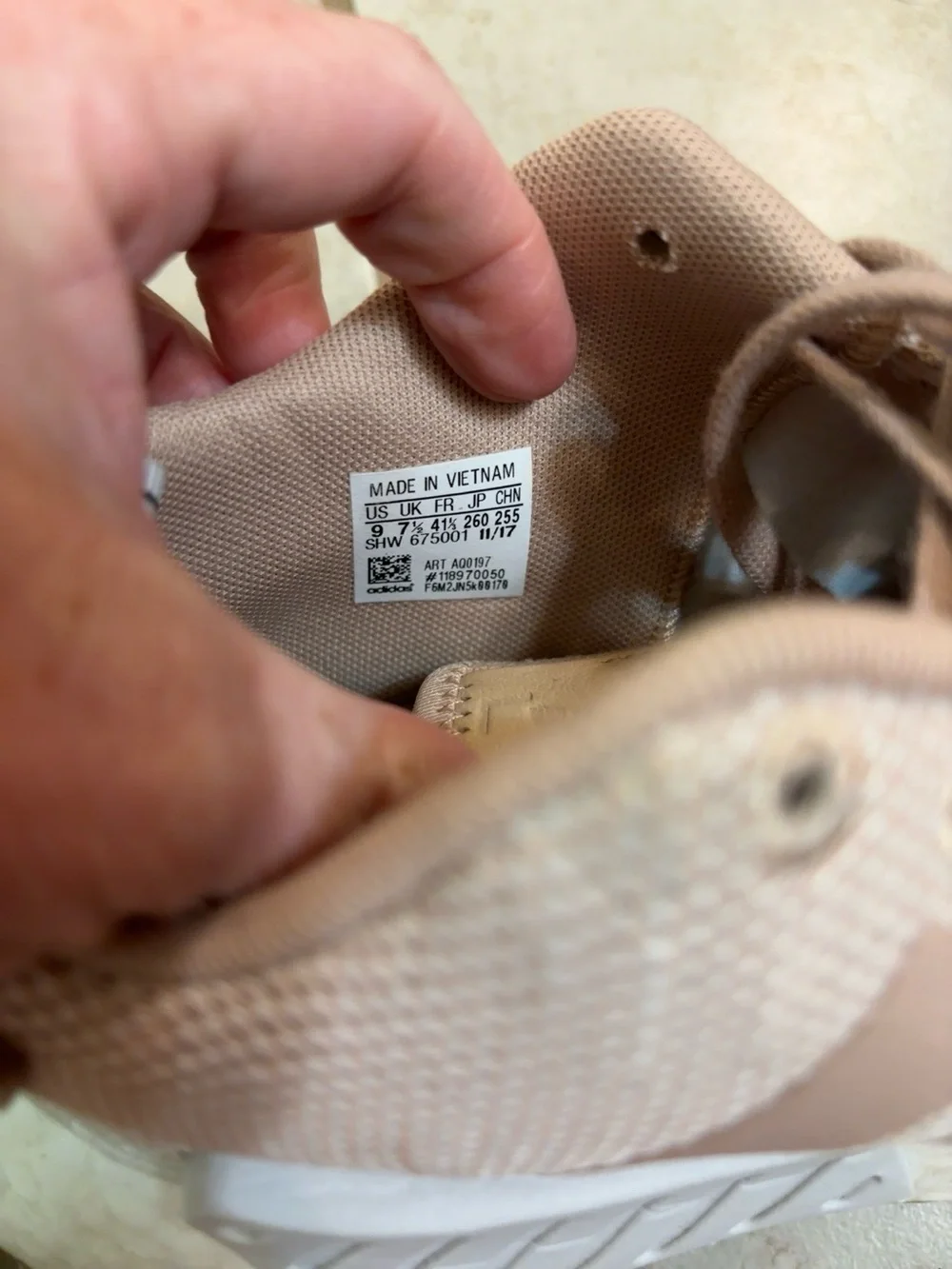 Adidas NMD_R2 Blush Pink Boost‎ Sneakers Women's Size 9 AQ0197